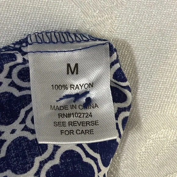 EUC Grand & Greene top. Size M - Picture 8 of 8